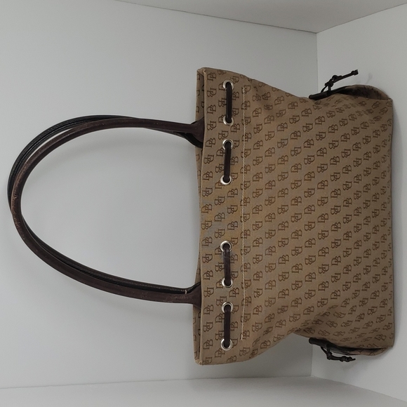 Dooney & Bourke Women Handbag, Large, Brown - Picture 2 of 15